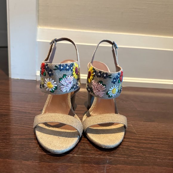 Tabitha Simmons beige neutral canvas heels - Picture 5 of 6